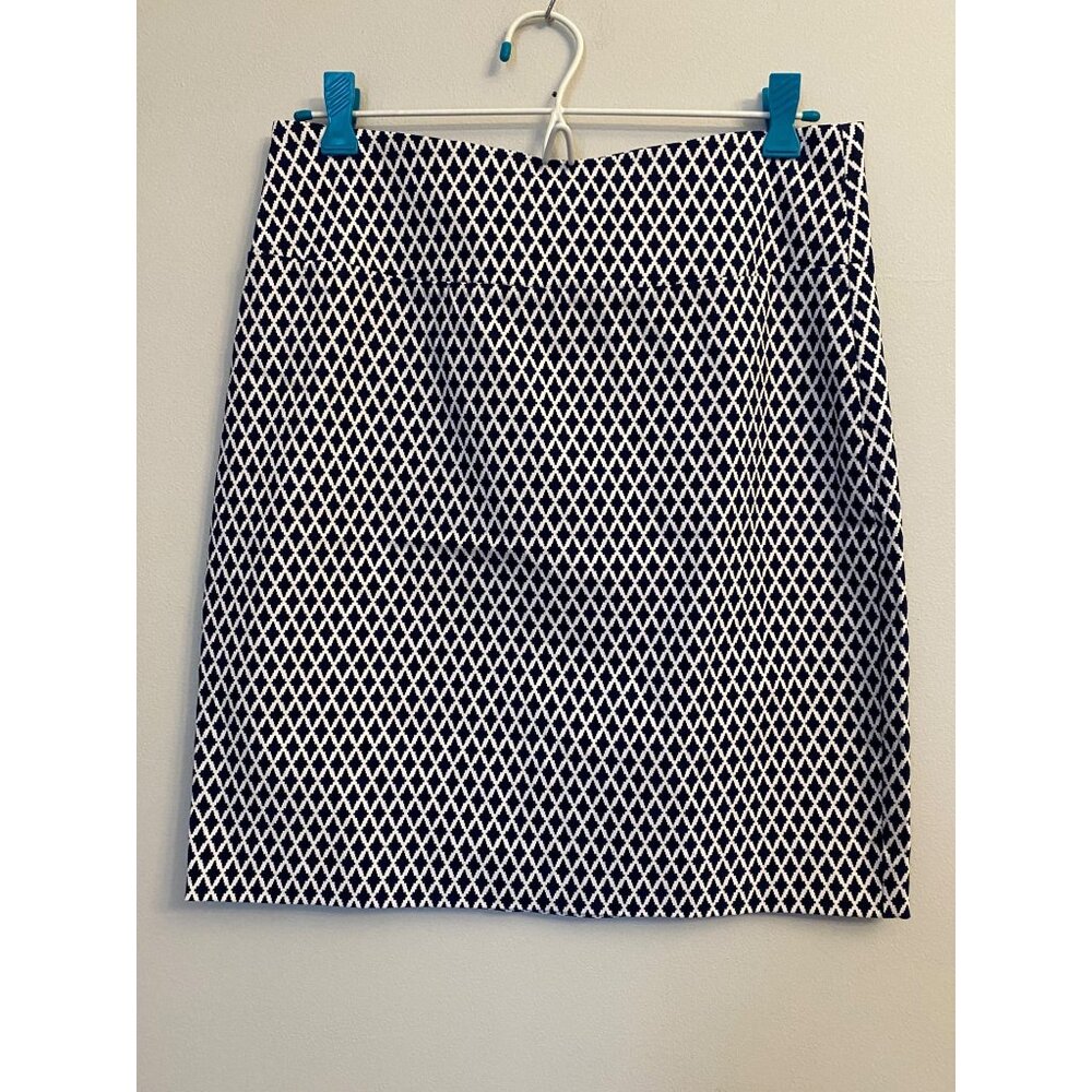 Elegant Black and White Patterned Skirt